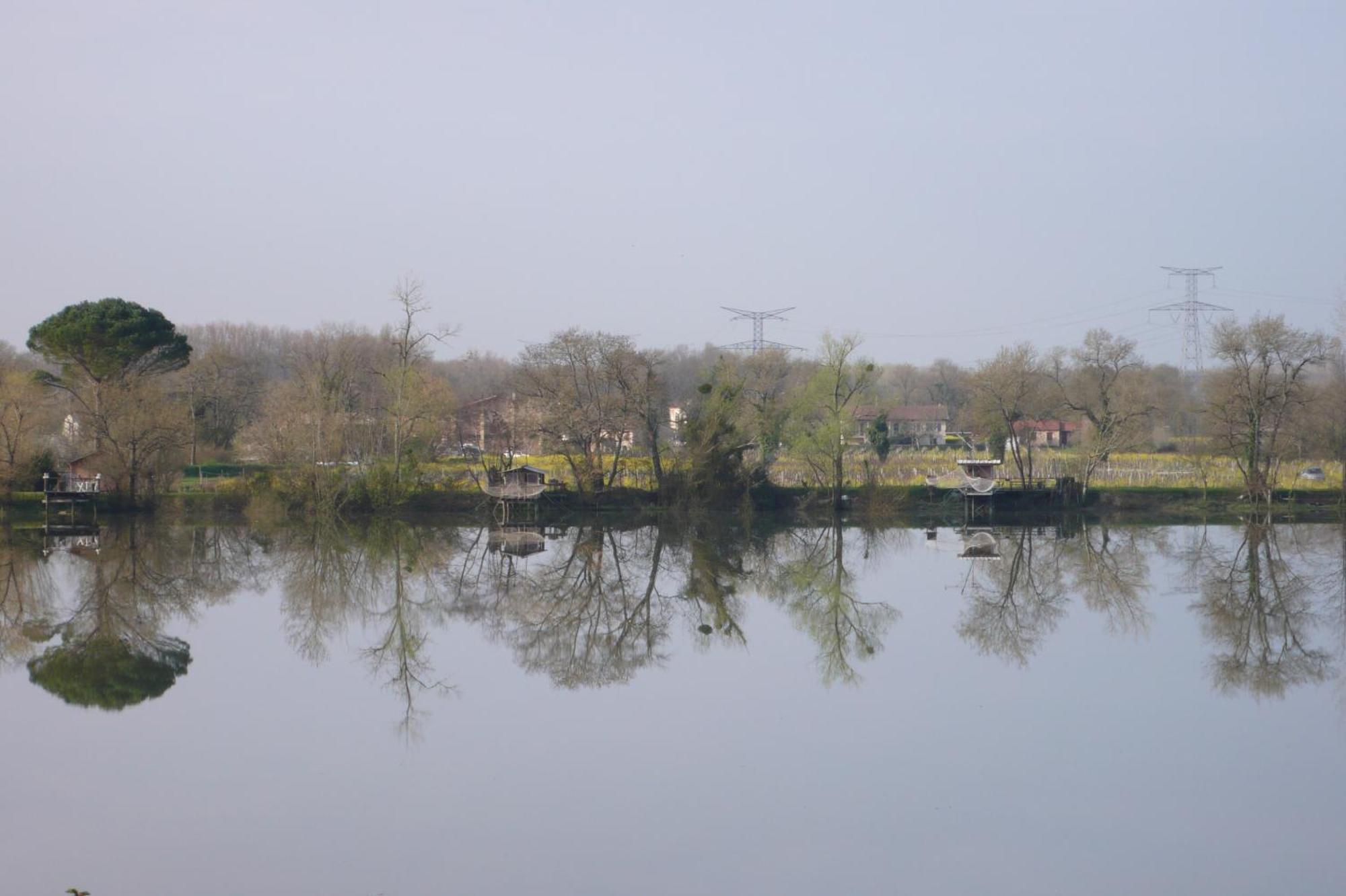 Bed and Breakfast Songes Au Lit Du Fleuve à Cambes  Extérieur photo